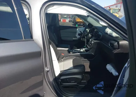 2022 Ford Explorer Xlt z USA, uszkodzony, nr VIN 1FMSK8DHXNGA37522